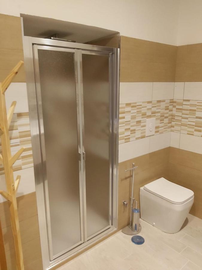 La Casa Di Pina Apartment Salerno Luaran gambar